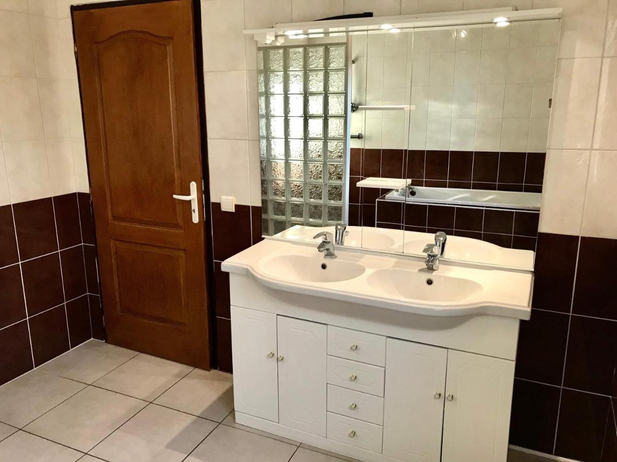 Gîte du verger Frampas Extérieur photo